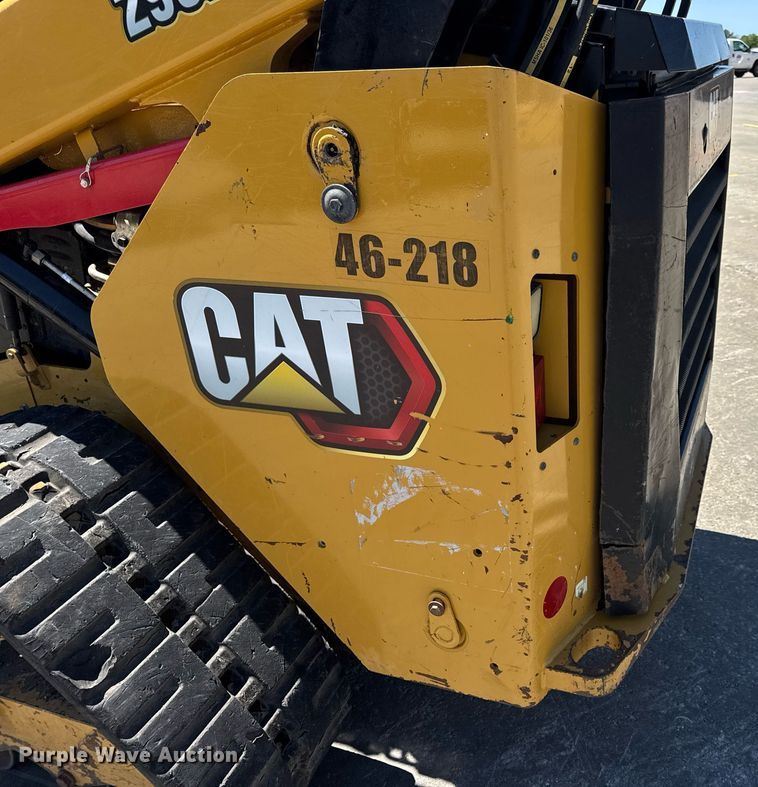 image for item DV4057 2021 Caterpillar 299D3 tracked skid steer loader