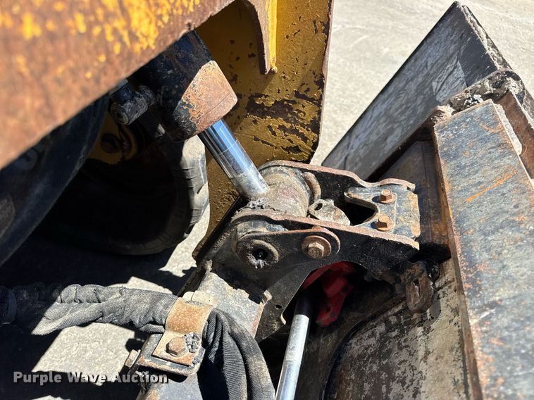 image for item DV4057 2021 Caterpillar 299D3 tracked skid steer loader