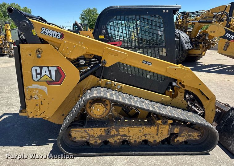 image for item DV4057 2021 Caterpillar 299D3 tracked skid steer loader