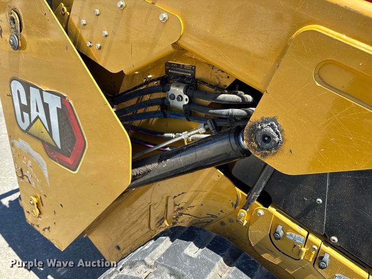 image for item DV4057 2021 Caterpillar 299D3 tracked skid steer loader