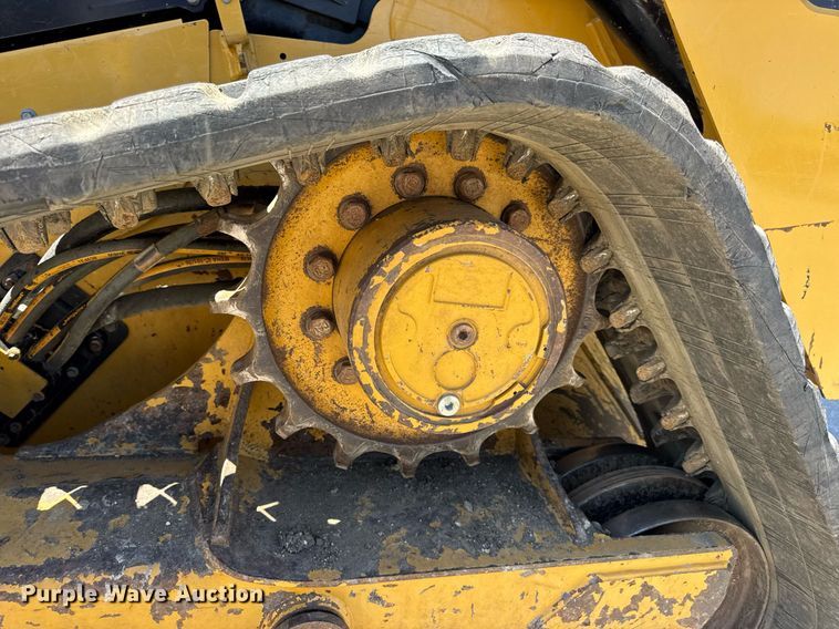 image for item DV4057 2021 Caterpillar 299D3 tracked skid steer loader