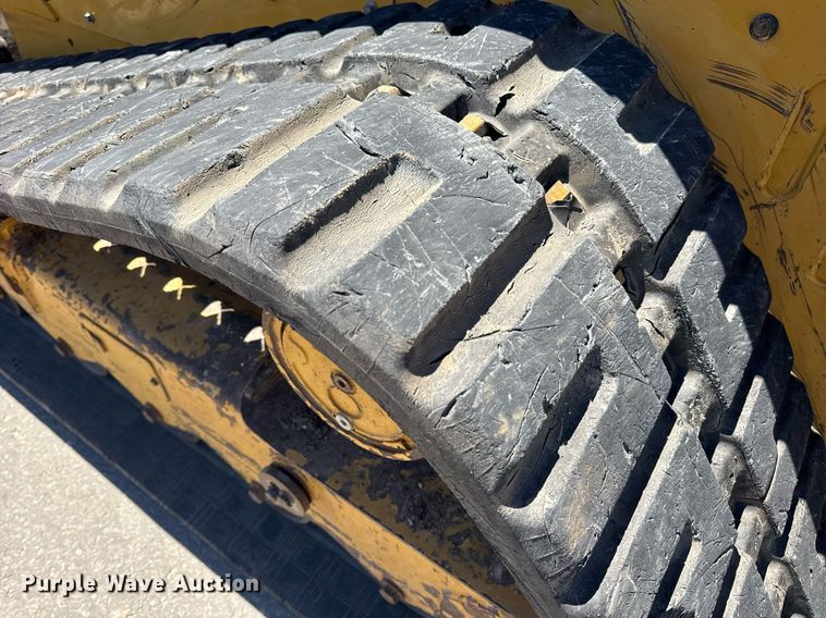 image for item DV4057 2021 Caterpillar 299D3 tracked skid steer loader