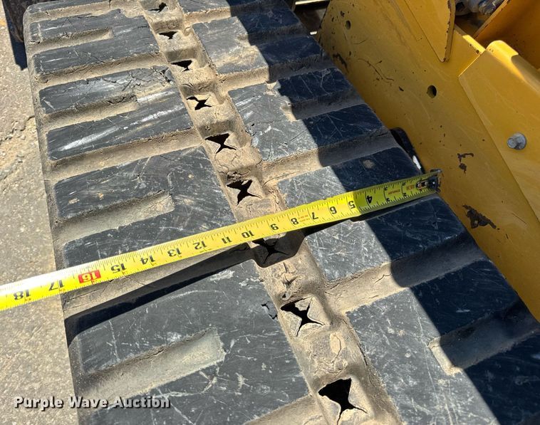 image for item DV4057 2021 Caterpillar 299D3 tracked skid steer loader