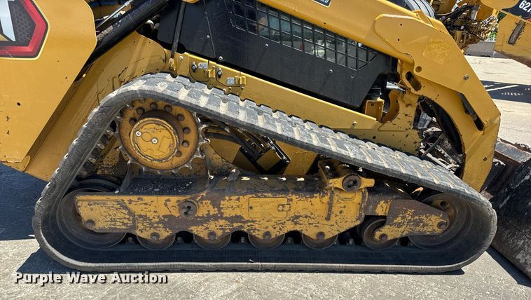 image for item DV4057 2021 Caterpillar 299D3 tracked skid steer loader