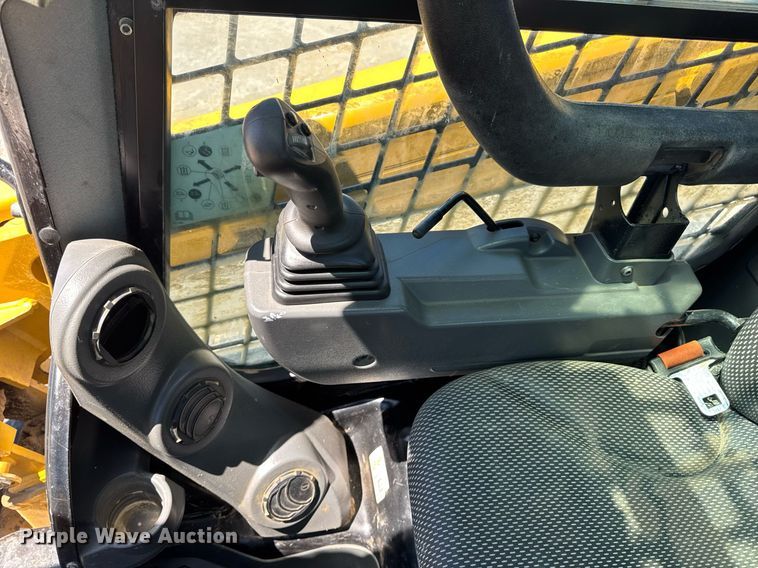 image for item DV4059 2021 Caterpillar 299D3 tracked skid steer loader