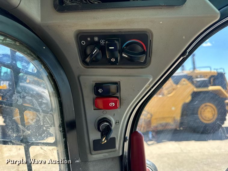 image for item DV4059 2021 Caterpillar 299D3 tracked skid steer loader