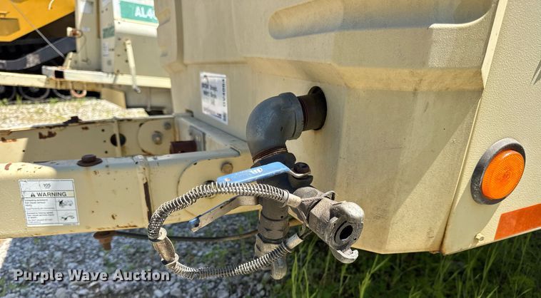 image for item DV4064 2009 Ingersoll Rand P185WIR air compressor