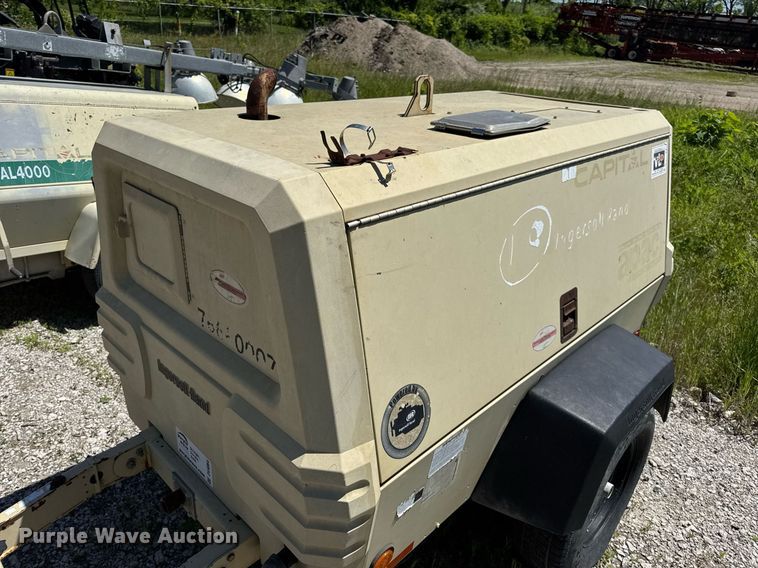 image for item DV4064 2009 Ingersoll Rand P185WIR air compressor