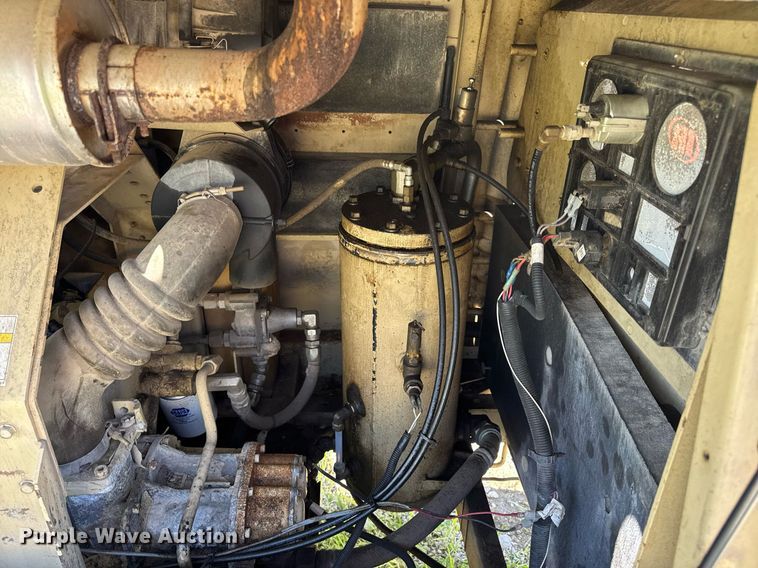 image for item DV4064 2009 Ingersoll Rand P185WIR air compressor