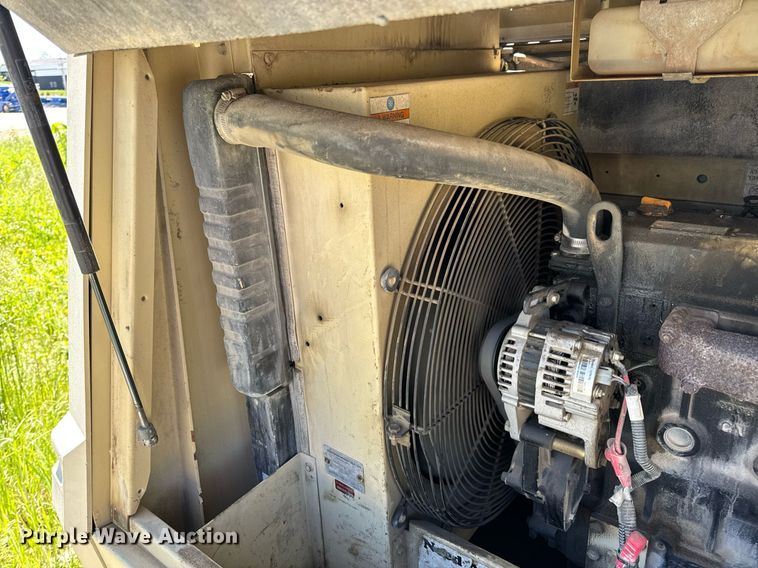 image for item DV4064 2009 Ingersoll Rand P185WIR air compressor