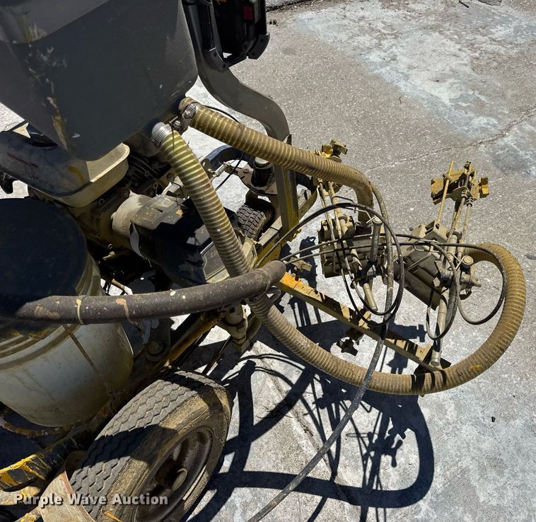 image for item DV4068 Graco Line Lazer 3900 paint striper