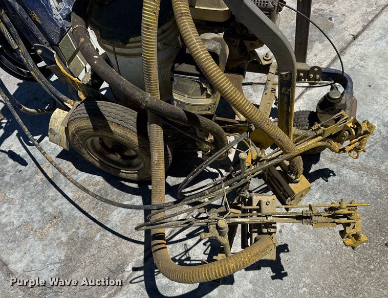 image for item DV4068 Graco Line Lazer 3900 paint striper