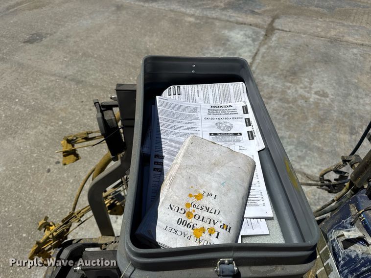 image for item DV4068 Graco Line Lazer 3900 paint striper