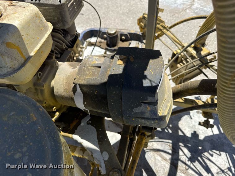 image for item DV4068 Graco Line Lazer 3900 paint striper