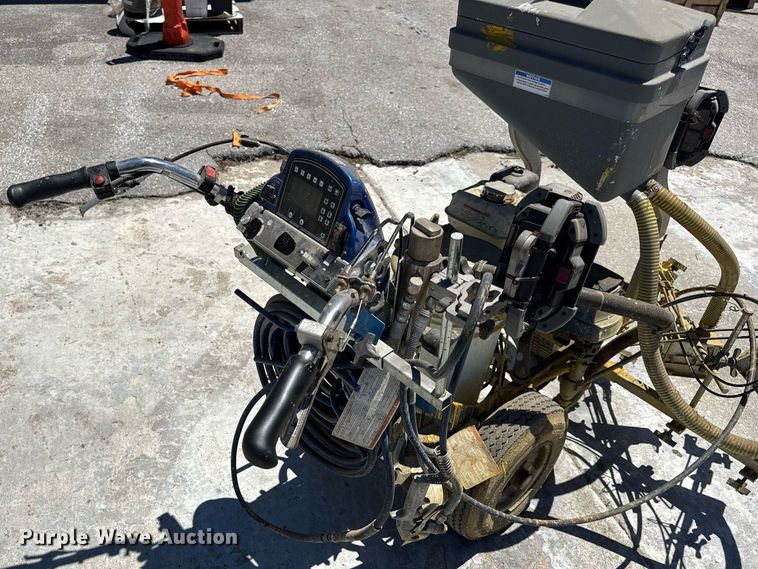 image for item DV4068 Graco Line Lazer 3900 paint striper