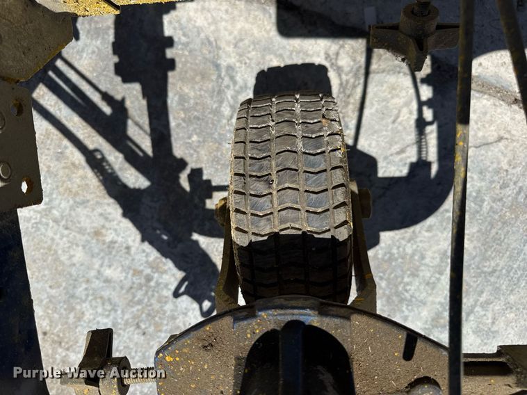 image for item DV4068 Graco Line Lazer 3900 paint striper