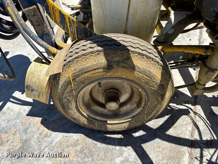 image for item DV4068 Graco Line Lazer 3900 paint striper