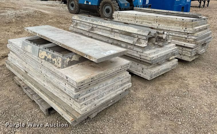 image for item DV4075 Approximately 60 concrete forms