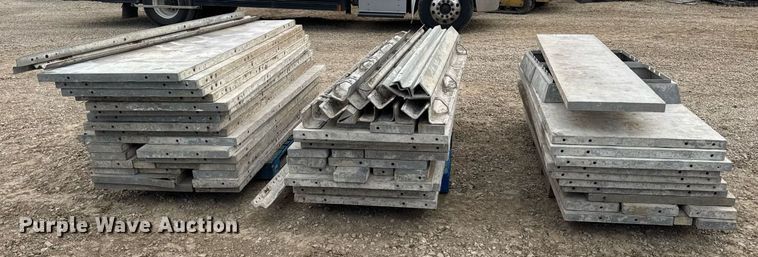 image for item DV4075 Approximately 60 concrete forms
