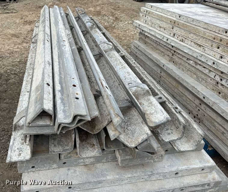 image for item DV4075 Approximately 60 concrete forms