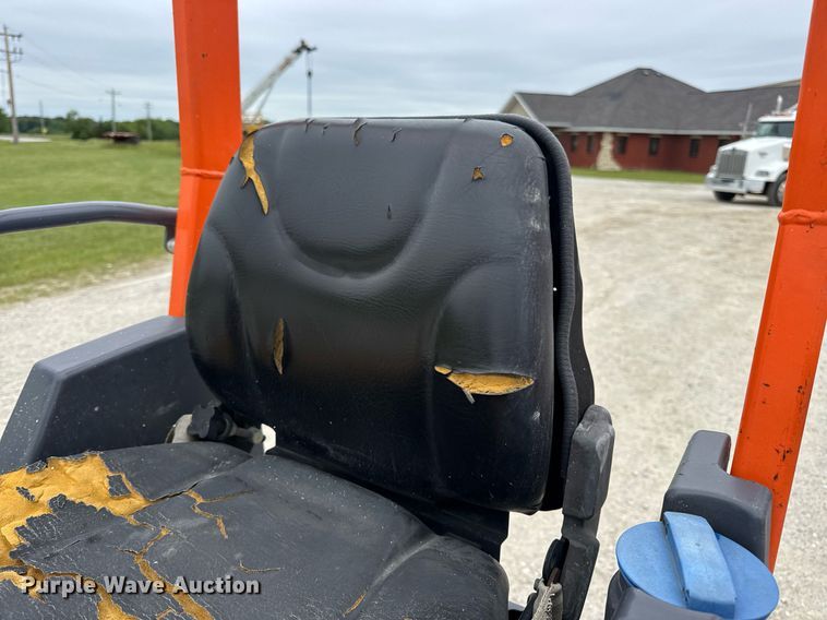 image for item DV4083 2015 Hamm HD8 double drum vibratory roller