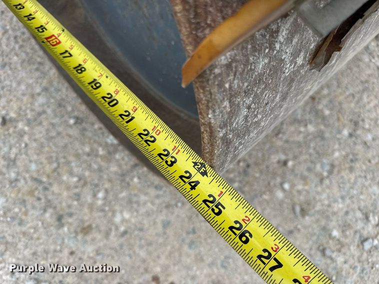 image for item DV4083 2015 Hamm HD8 double drum vibratory roller