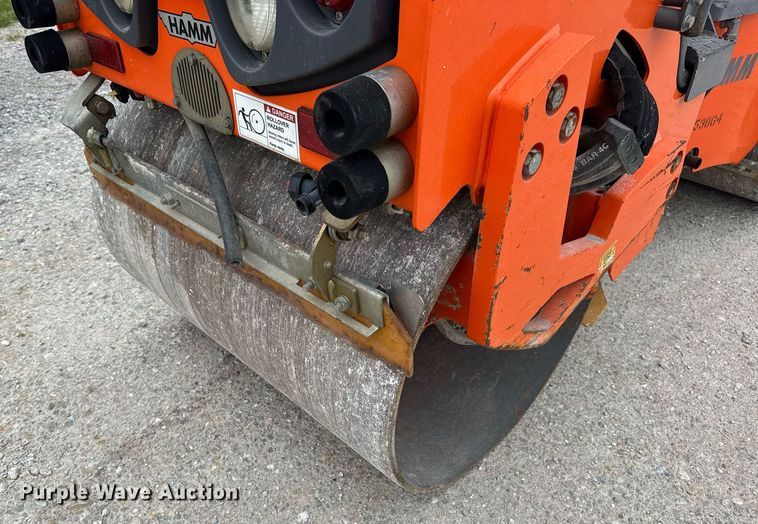 image for item DV4083 2015 Hamm HD8 double drum vibratory roller