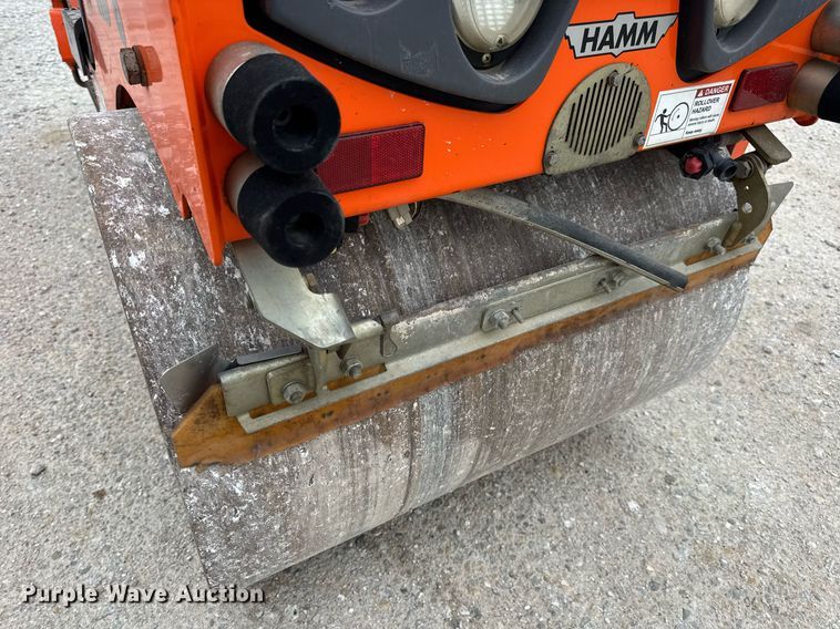 image for item DV4083 2015 Hamm HD8 double drum vibratory roller