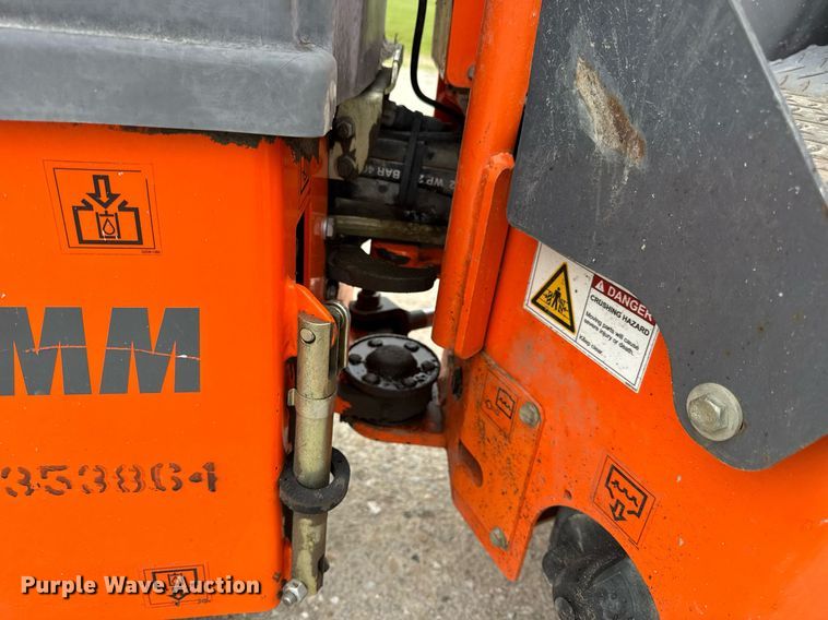 image for item DV4083 2015 Hamm HD8 double drum vibratory roller