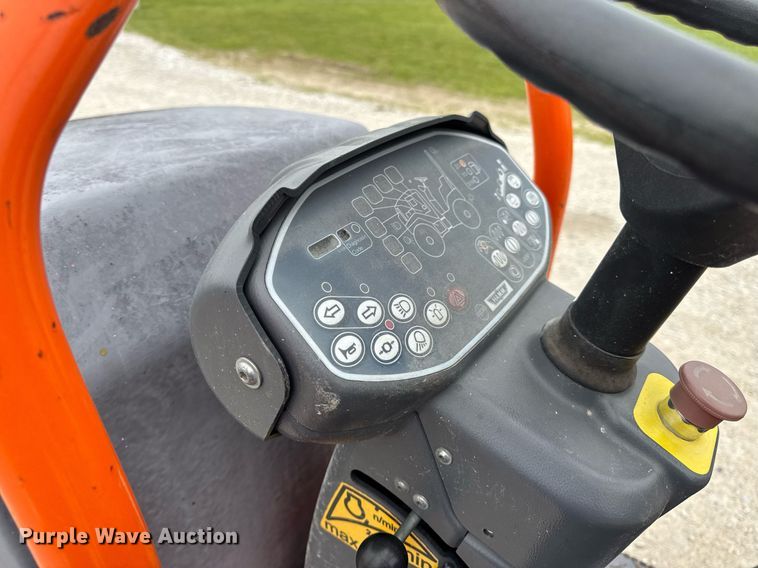 image for item DV4083 2015 Hamm HD8 double drum vibratory roller