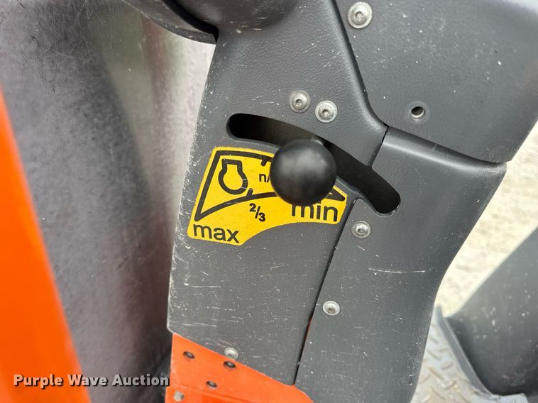 image for item DV4083 2015 Hamm HD8 double drum vibratory roller