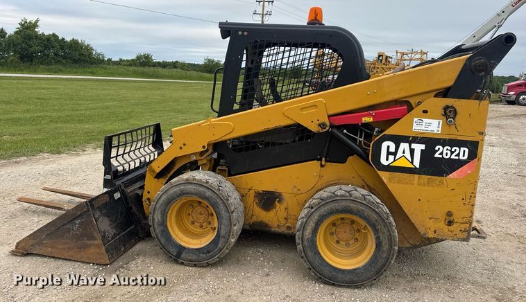 image for item DV4085 2014 Caterpillar 262D skid steer loader