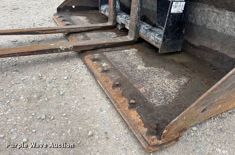 image for item DV4085 2014 Caterpillar 262D skid steer loader