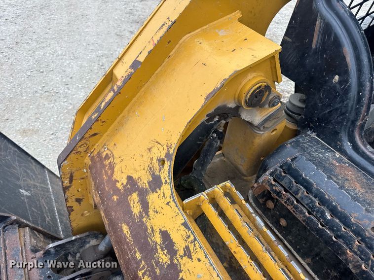 image for item DV4085 2014 Caterpillar 262D skid steer loader