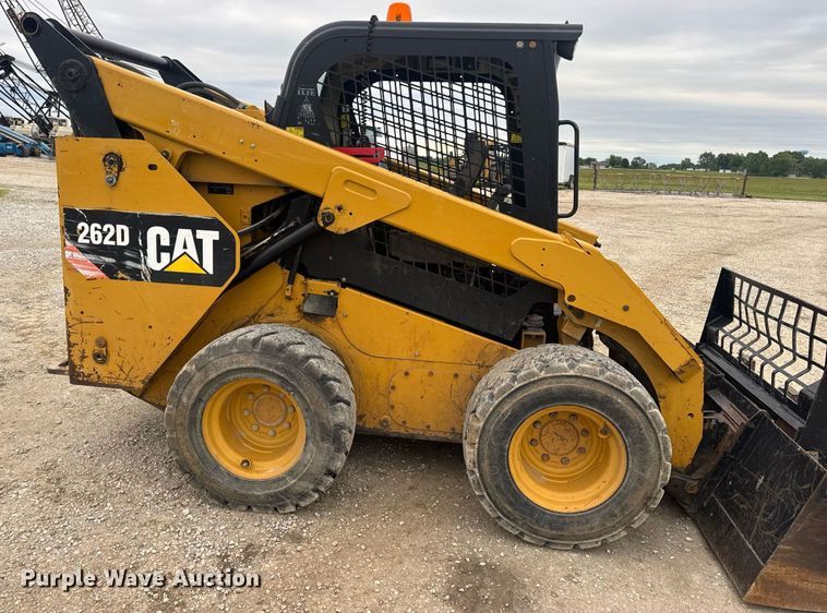 image for item DV4085 2014 Caterpillar 262D skid steer loader
