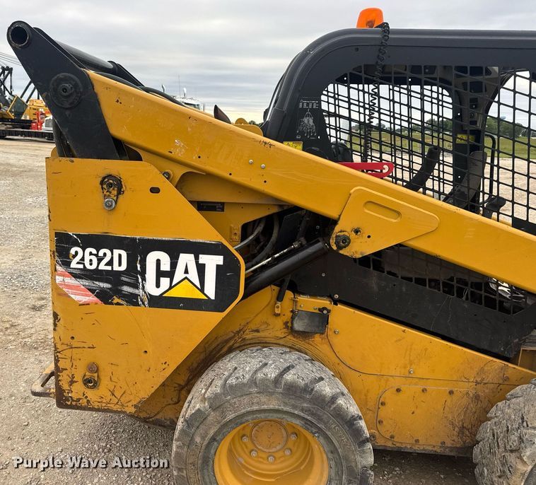 image for item DV4085 2014 Caterpillar 262D skid steer loader