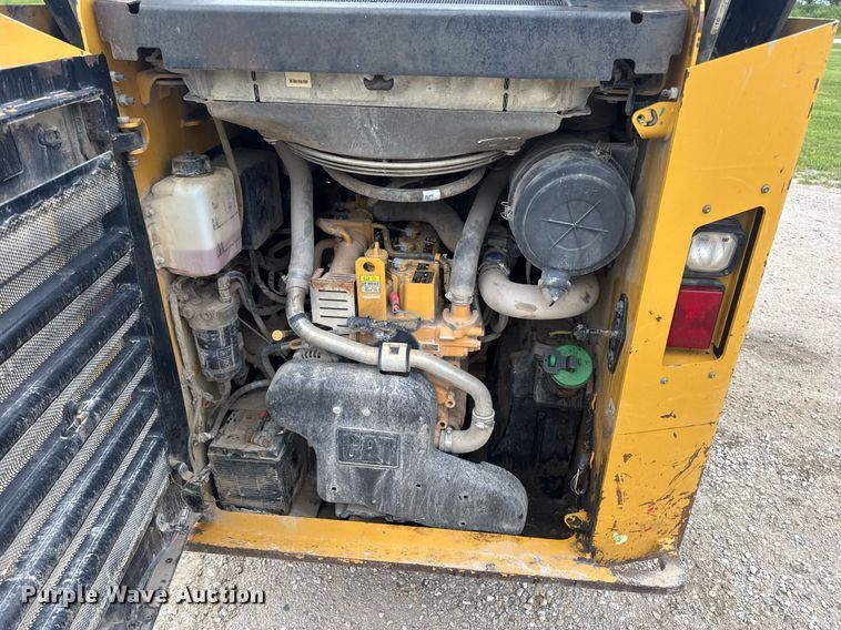 image for item DV4085 2014 Caterpillar 262D skid steer loader