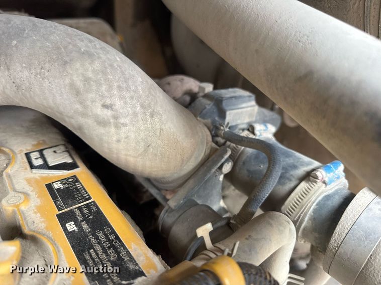 image for item DV4085 2014 Caterpillar 262D skid steer loader