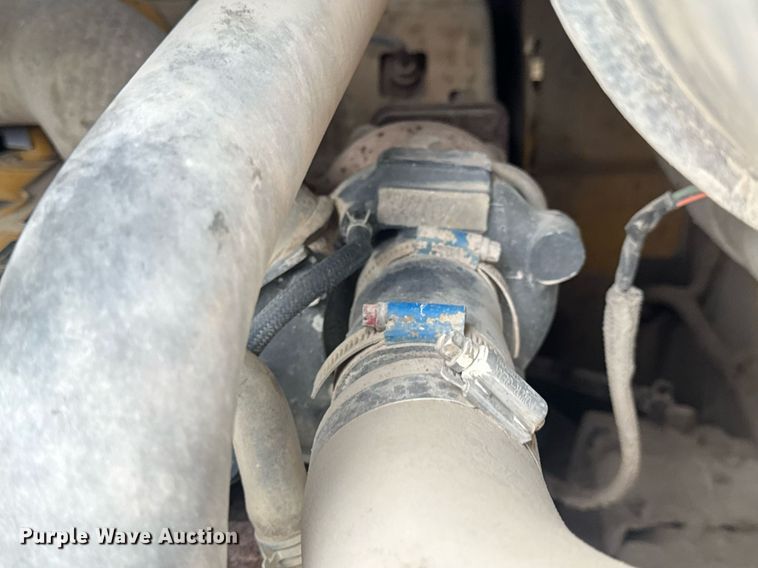 image for item DV4085 2014 Caterpillar 262D skid steer loader