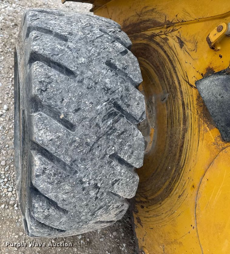 image for item DV4085 2014 Caterpillar 262D skid steer loader