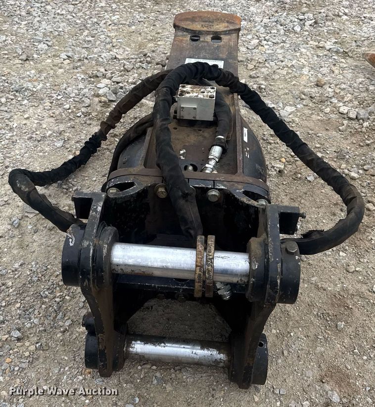 image for item DV4086 Caterpillar H120ES breaker