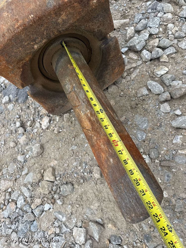 image for item DV4086 Caterpillar H120ES breaker