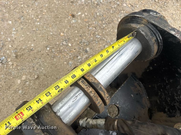 image for item DV4086 Caterpillar H120ES breaker