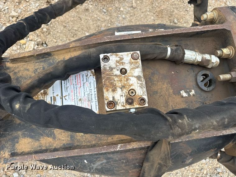 image for item DV4086 Caterpillar H120ES breaker