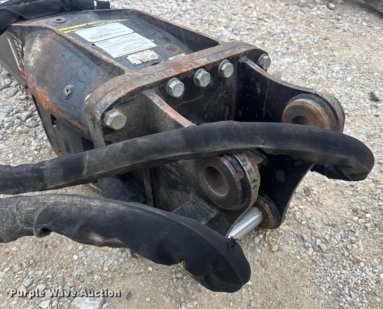 image for item DV4087 Caterpillar H115ES breaker