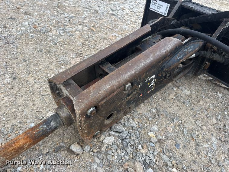 image for item DV4088 Caterpillar HH65EP skid steer breaker