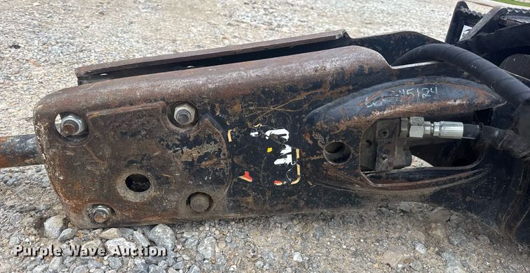 image for item DV4088 Caterpillar HH65EP skid steer breaker