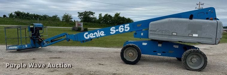 image for item DV4089 2011 Genie S-65 boom lift