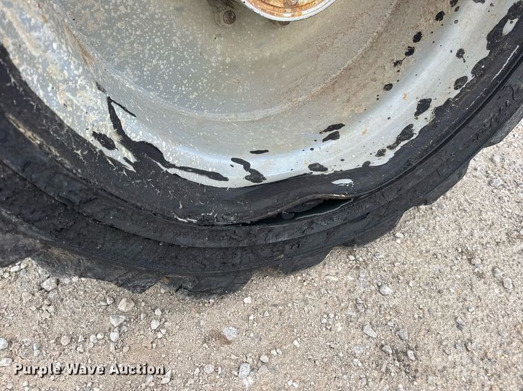 image for item DV4089 2011 Genie S-65 boom lift