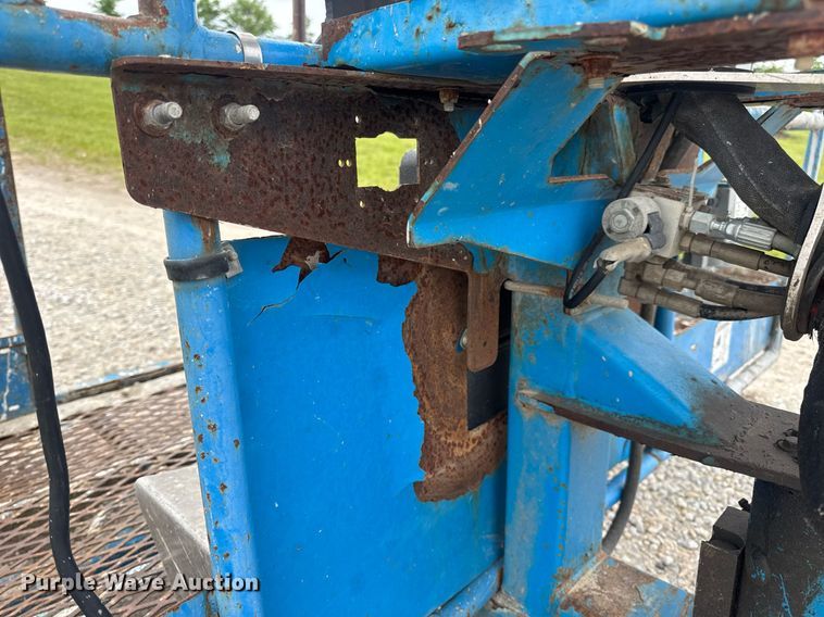 image for item DV4089 2011 Genie S-65 boom lift